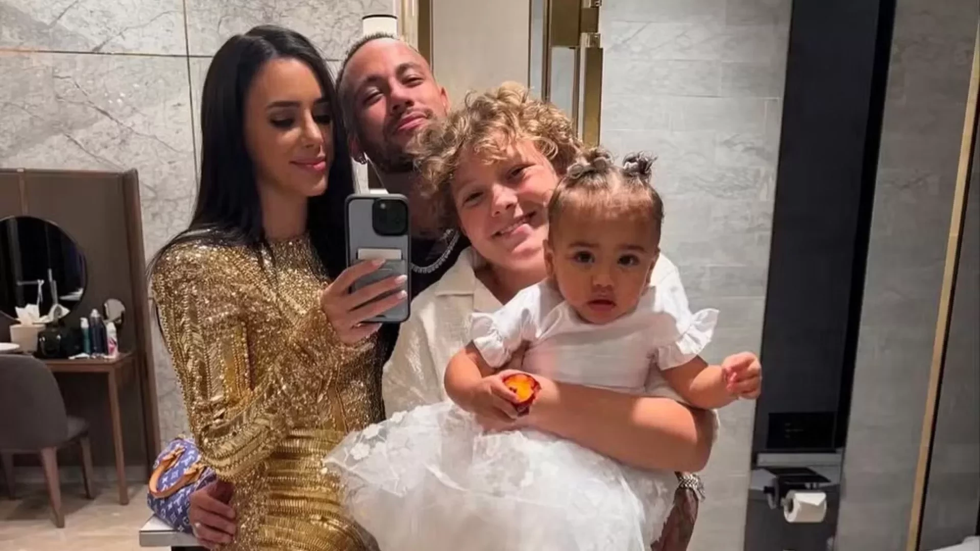 Famosos que, assim como Rihanna, tiveram uma gestação atrás da outra - imagem 129874