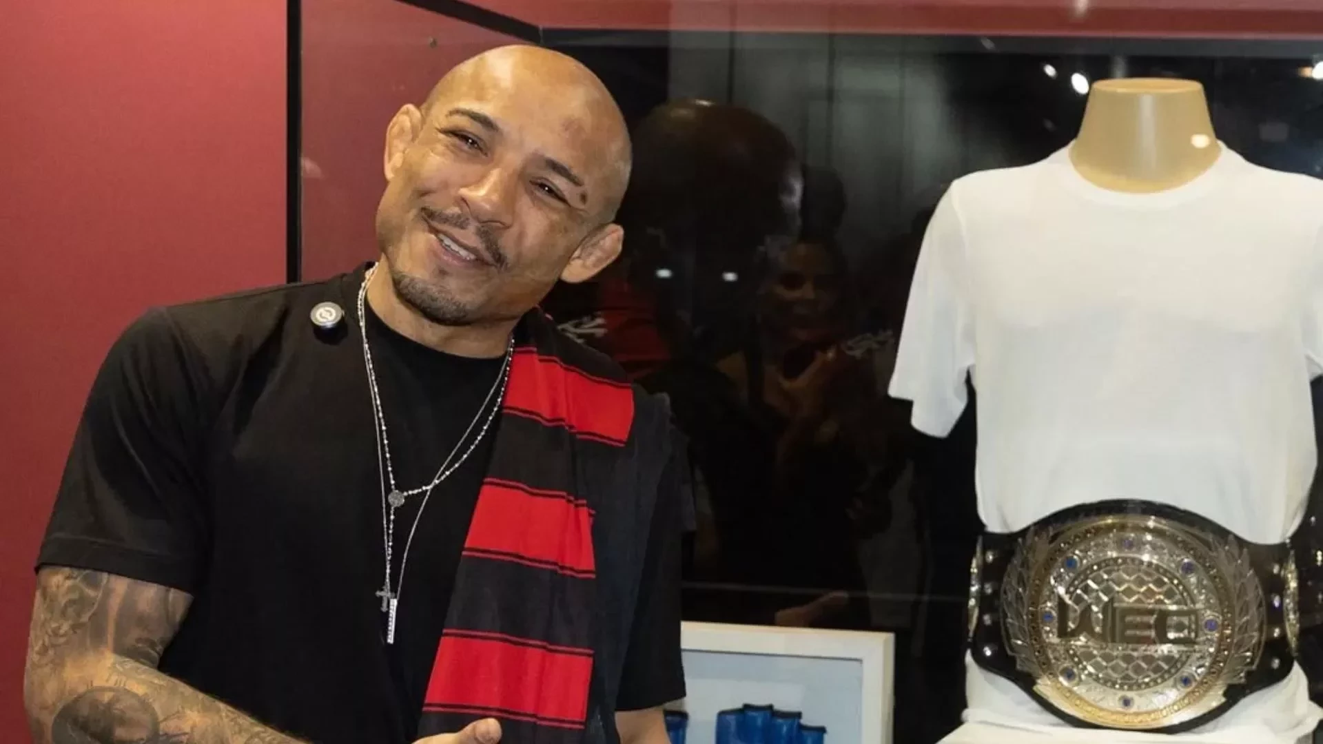 Descubra a história por trás das cicatrizes dos famosos; tem atriz brasileira na lista! - imagem 130807