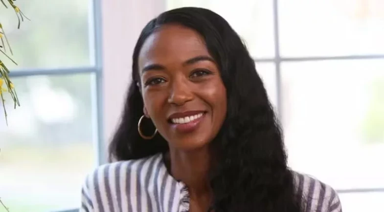 Ananda Lewis, ex-VJ da MTV, morre aos 52 anos