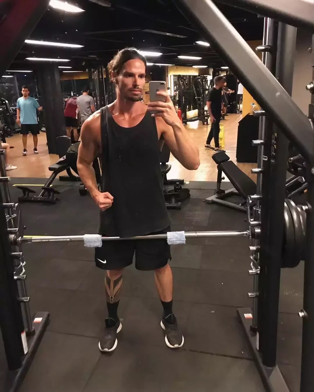 Esses 5 famosos trocaram os holofotes por ‘empregos normais’  - imagem 130916