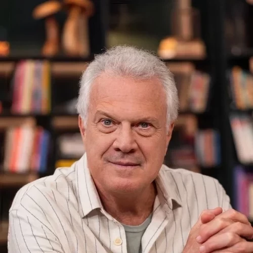 Esses famosos tiveram filhos depois dos 60 anos; o último vai te surpreender! - imagem 131046