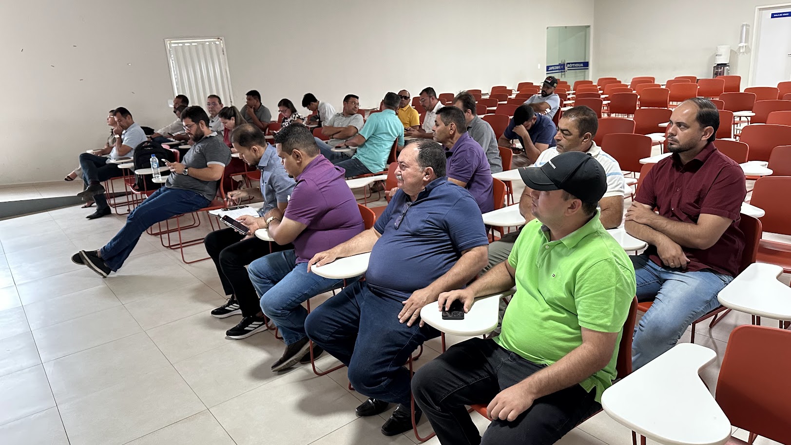 Prefeitos do Piauí se reúnem para discutir soluções para erradicar lixões a céu aberto | Foto: Ascom