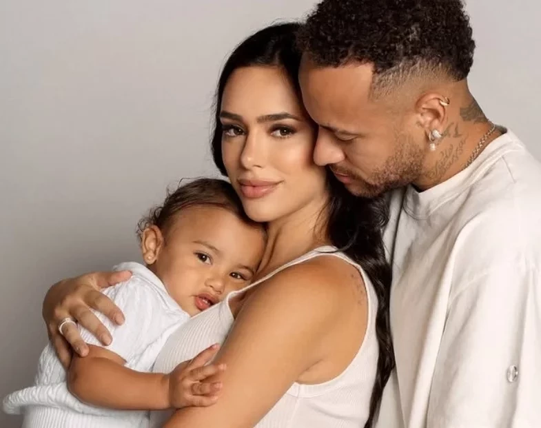 Bruna Biancardi alfineta haters um dia após postar momento íntimo com Neymar