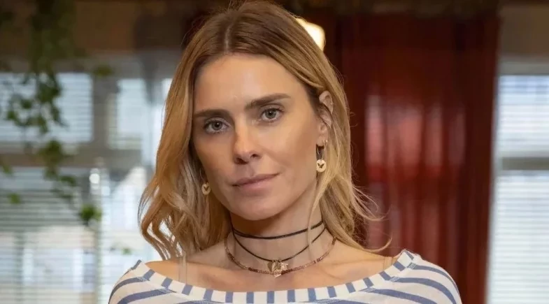 Carolina Dieckmmann surpreende ao revelar motivo de alterar nome artístico