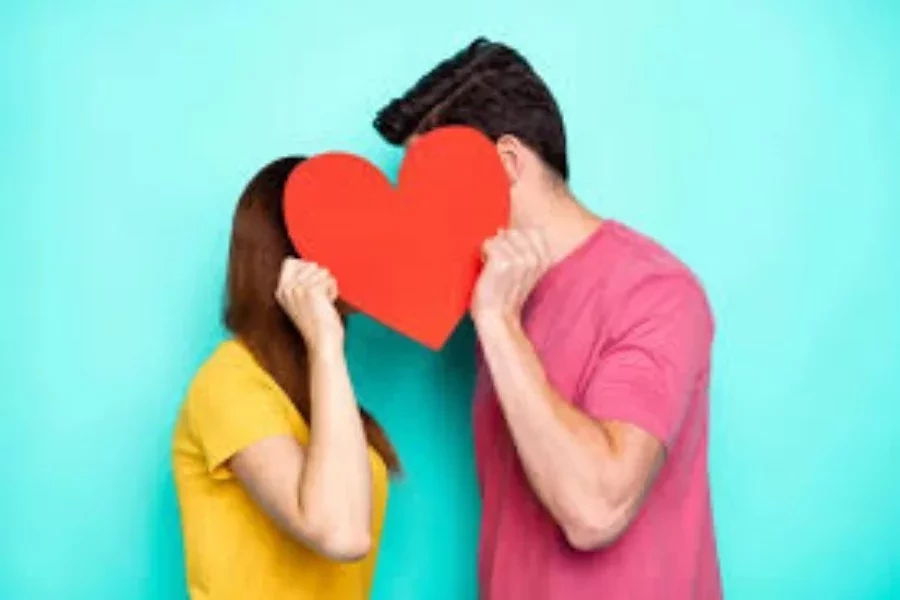 Conheça as 4 combinações mais improváveis de signos que dão super certo no amor - imagem 131252