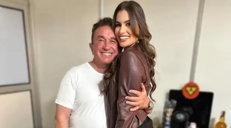 Amado Batista levanta rumores sobre crise: “Se não for por amor, não fico”