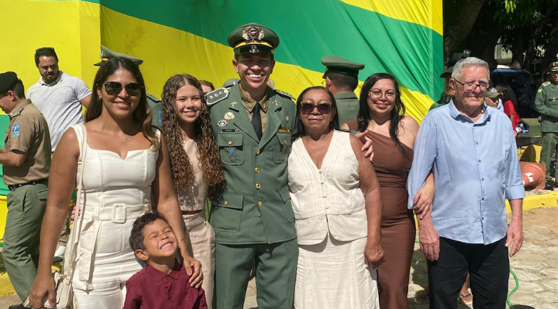 Comandante Diego Damata é promovido a Capitão da Polícia Militar durante solenidade pelos 190 anos da PM-PI