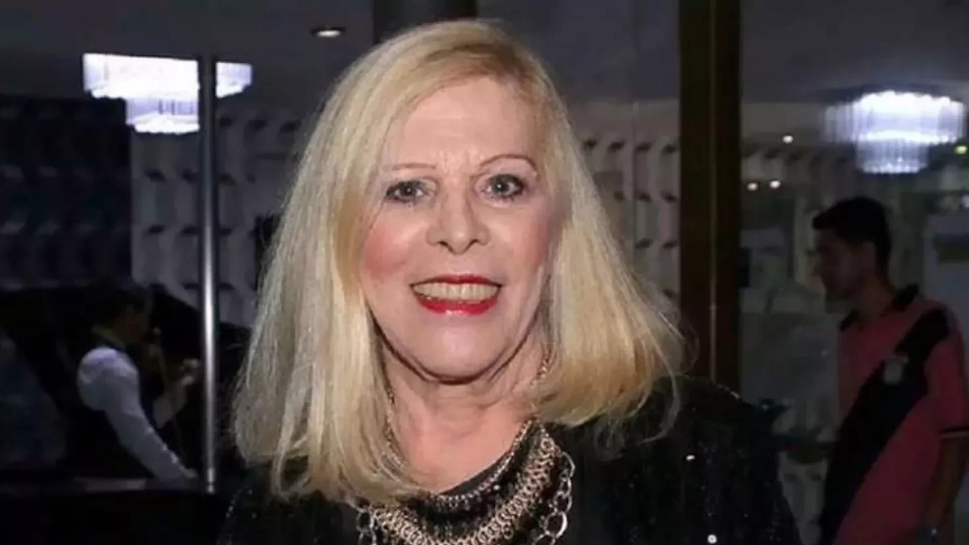 Esses 5 famosos vivem com demência ou morreram da doença; uma era cantora! - imagem 131327