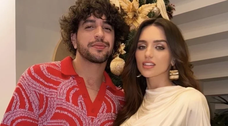 Bebê a bordo! Rafa Kalimann compartilha primeira foto grávida