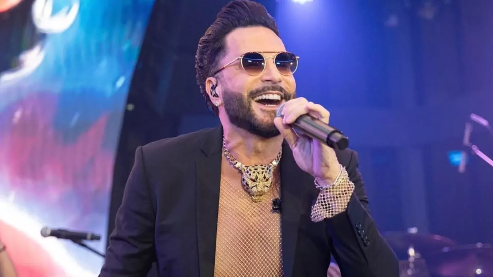 Famosos que já dormiram nas ruas antes da fama; o último virou bilionário! - imagem 130690