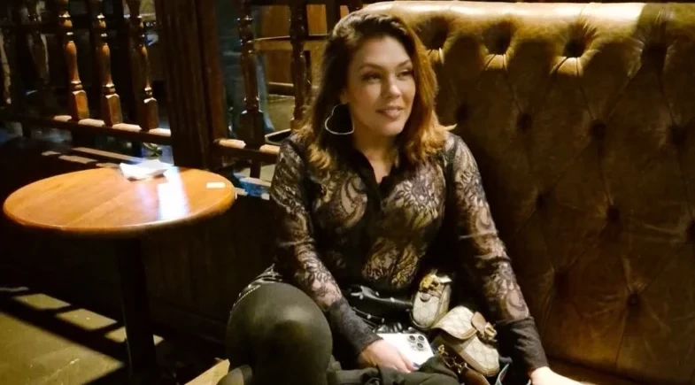 Simony posta foto rara com o filho mais velho e web reage: “Muito bonito”