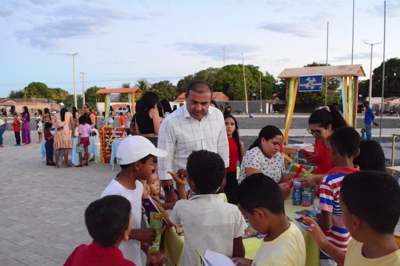 Feira Literária Infantil encanta famílias em Curimatá - Imagem 4