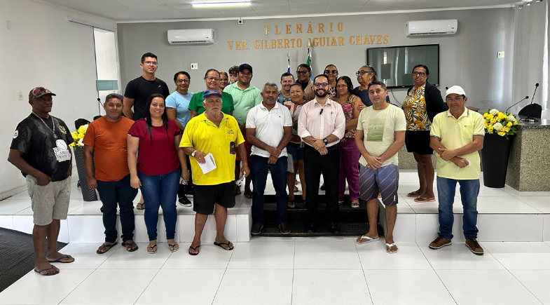 Novo termo de permissão é apresentado a permissionários da rodoviária de Esperantina