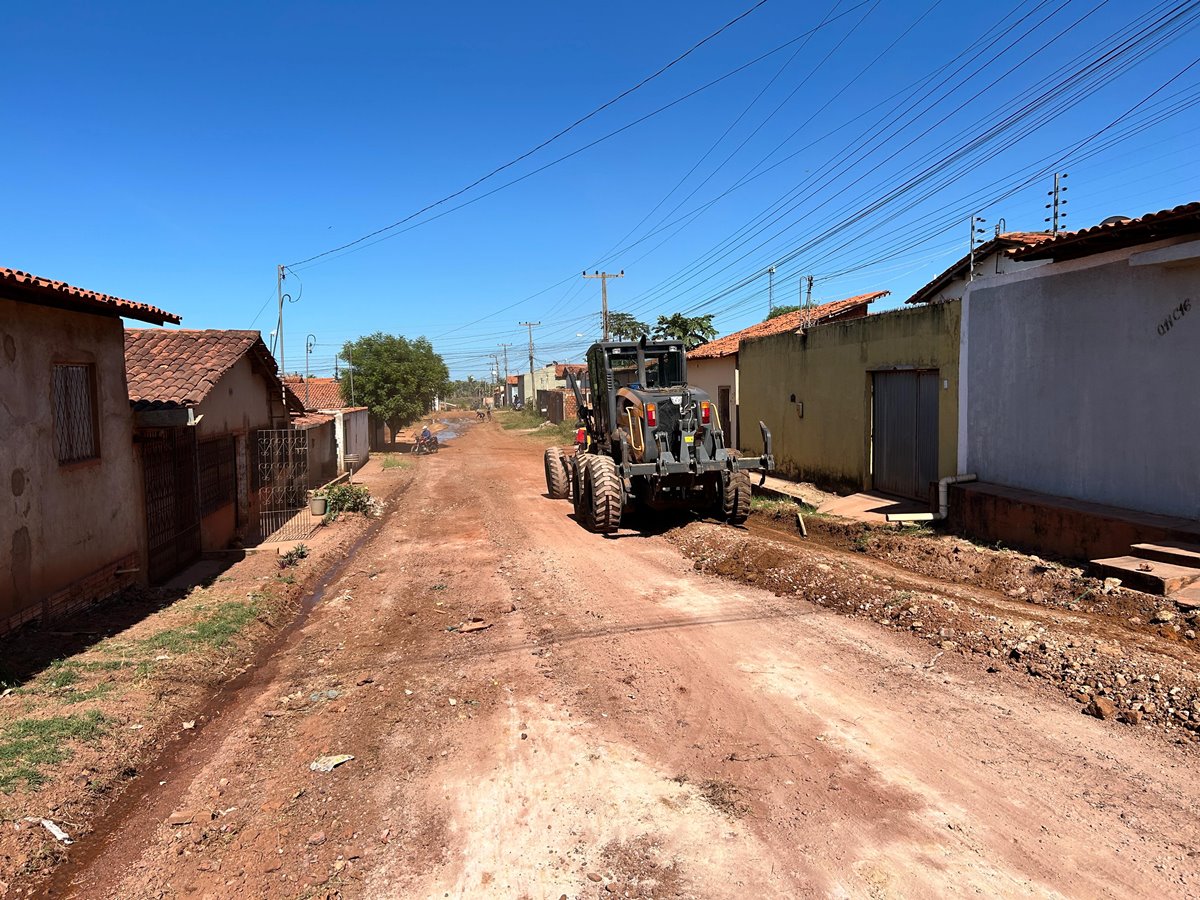 Obras de asfalto têm início no Conjunto Bernardo Rego em Esperantina - Imagem 2