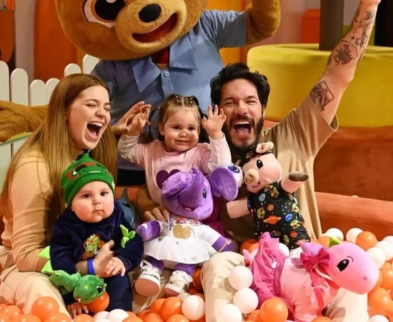 Eliezer se revolta após fã insinuar que as festas de Lua são melhores que as do caçula