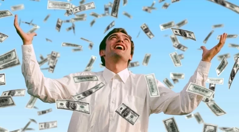 3 signos que vão encher o bolso em julho com dinheiro inesperado