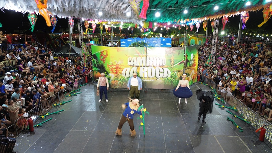 Confira como foi a segunda noite do São João da Esperança em Esperantina - Imagem 2