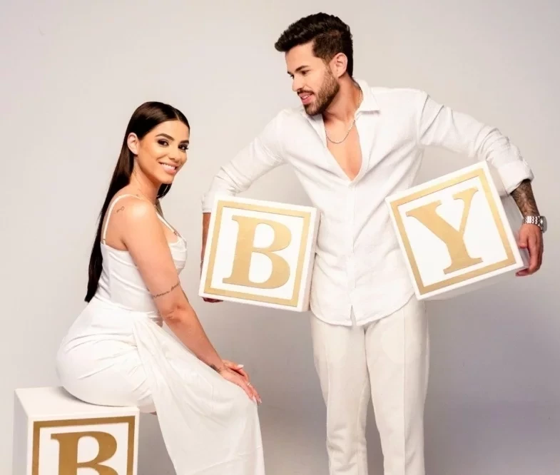 Ex-BBB Key Alves e Bruno Rosa anunciam gravidez: “Seu e meu, nosso amor”