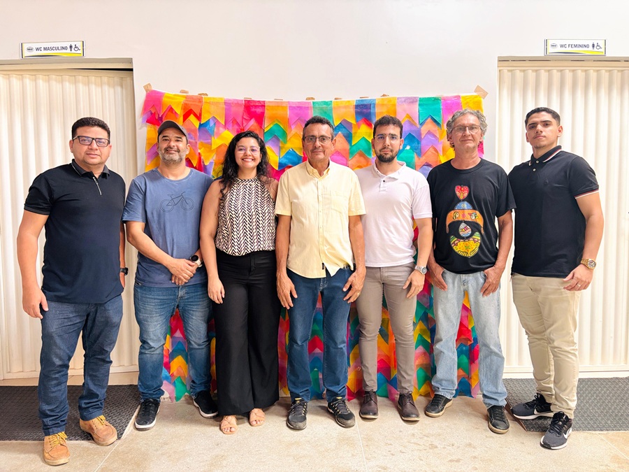 Prefeitura de Francisco Santos promove encontro com pecuaristas para tratar sobre participação no Programa de Aquisição de Alimentos - Imagem 1