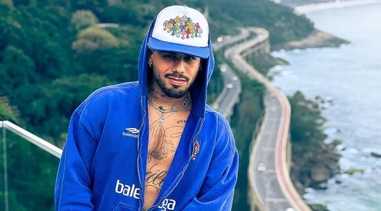 Zé Felipe revela se já beijou na boca após fim de casamento com Virginia