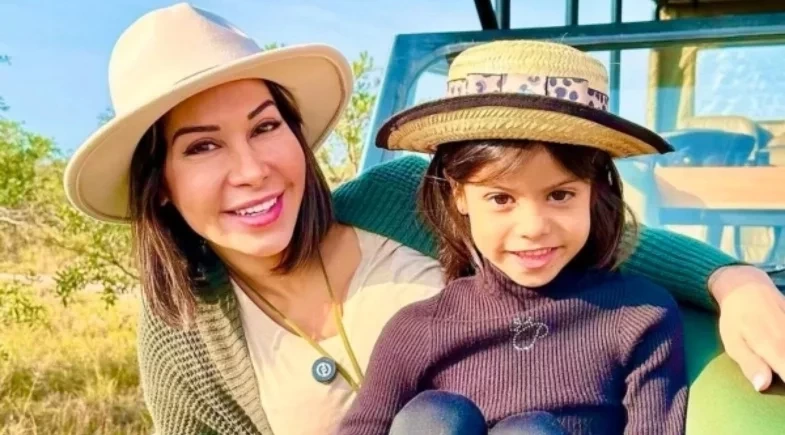 Maíra Cardi atualiza estado de saúde da filha Sophia após cirurgia