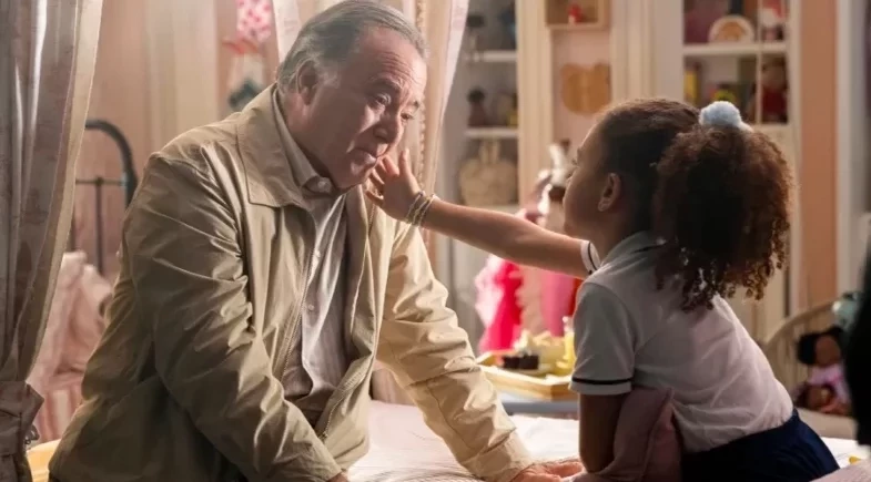 Em 'Dona de Mim', morte de Abel muda destino de Sofia, que será cuidada por Leo