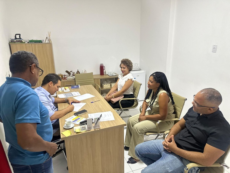 Prefeito de Uruçuí empossa novos servidores concursados