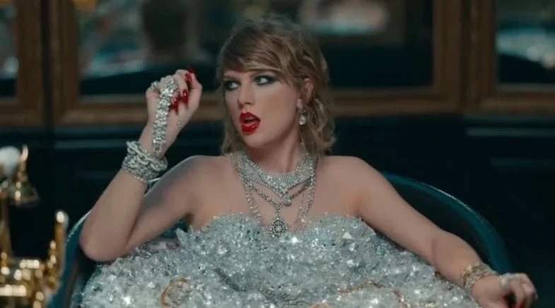 Após 16 anos de karma, esses 3 signos vão ficar ricos em agosto!