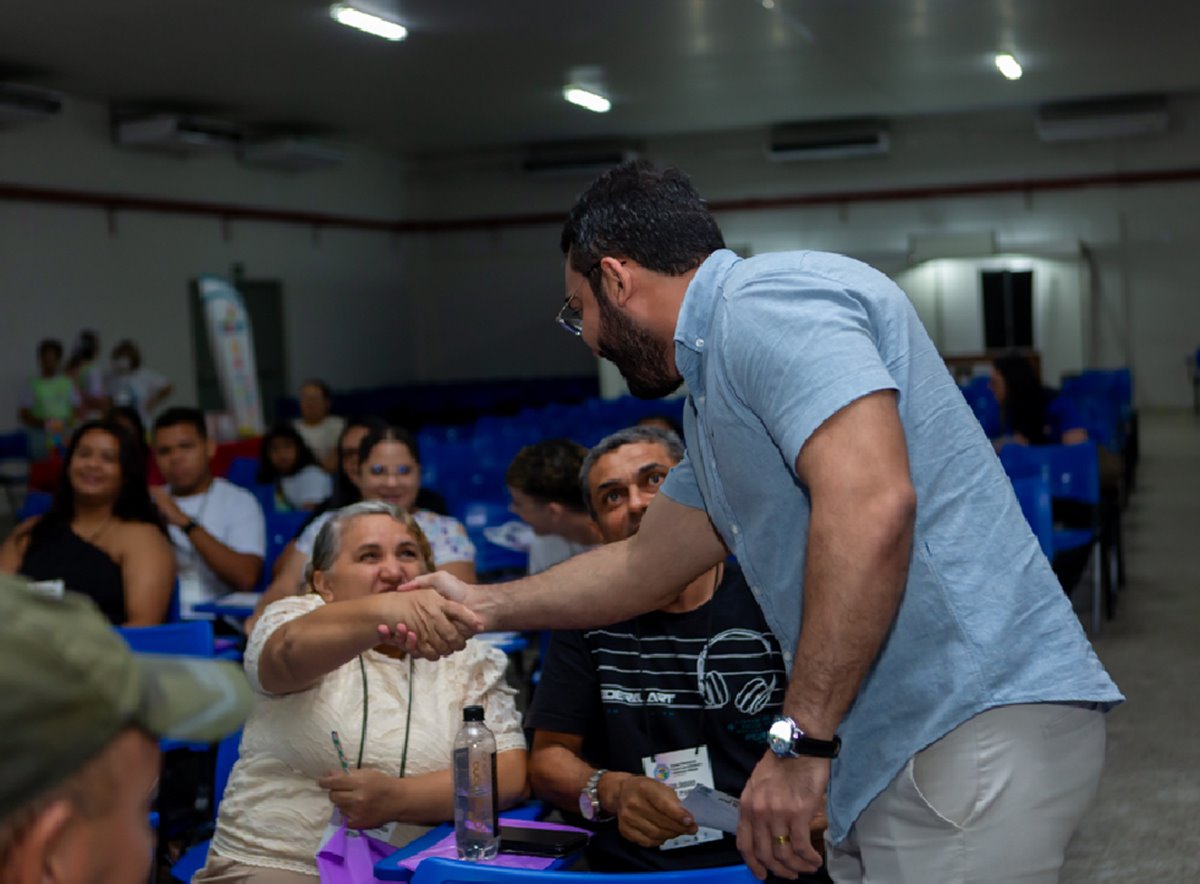 Prefeito Francisco Emanuel participa do 1º Colóquio APAE de Parnaíba - Imagem 1
