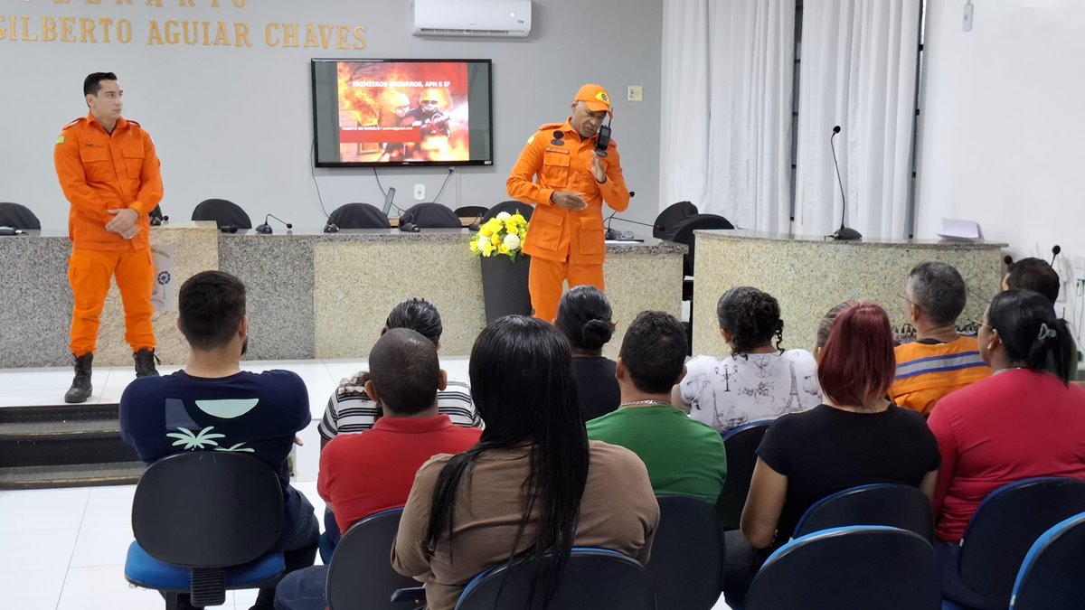 Esperantina realiza reunião sobre programa de voluntários da Defesa Civil - Imagem 1