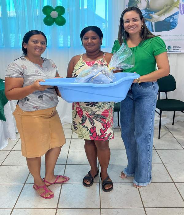 Mães recebem enxovais e orientações em Jardim do Mulato - Imagem 3