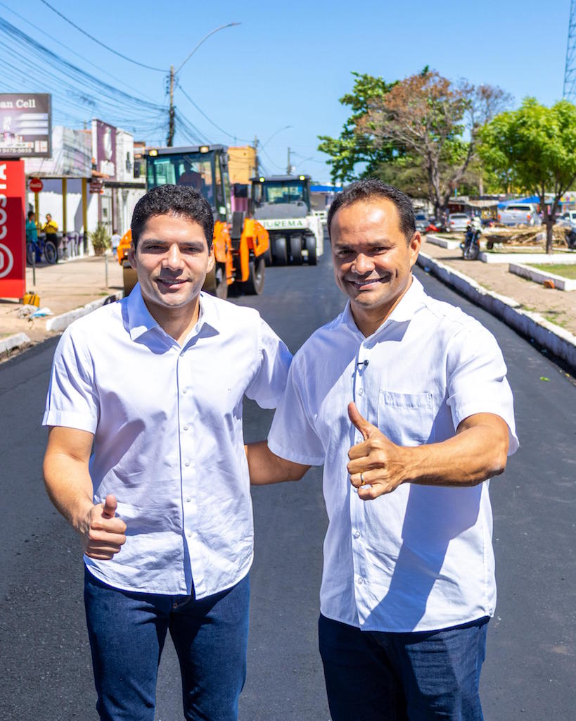 Prefeito Pedro Gomes e diretor do DER visitam obras de asfaltamento em José de Freitas - Imagem 3