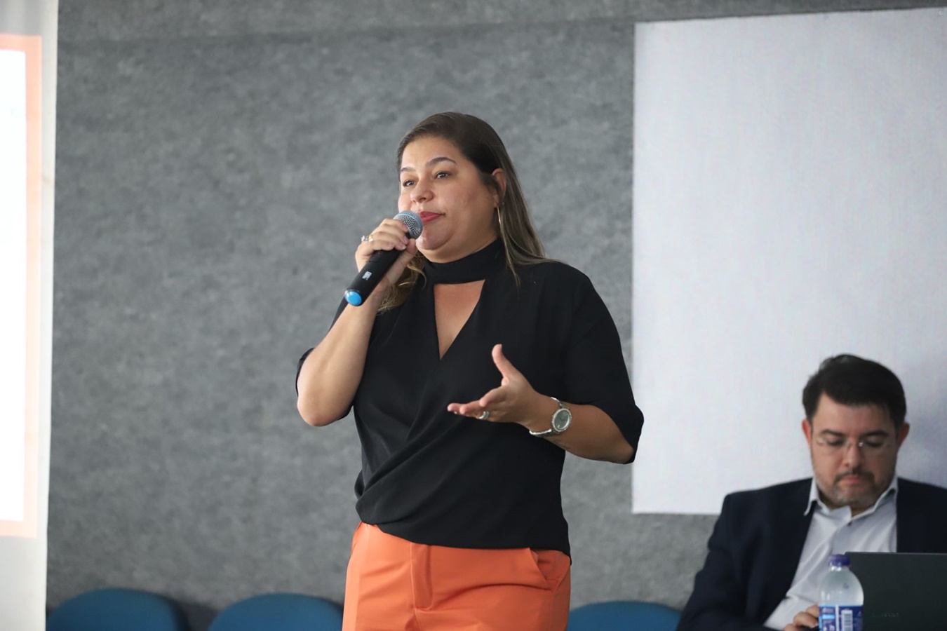 Curimatá realiza audiência pública para avaliar cumprimento das metas fiscais do 1º semestre de 2025 - Imagem 1