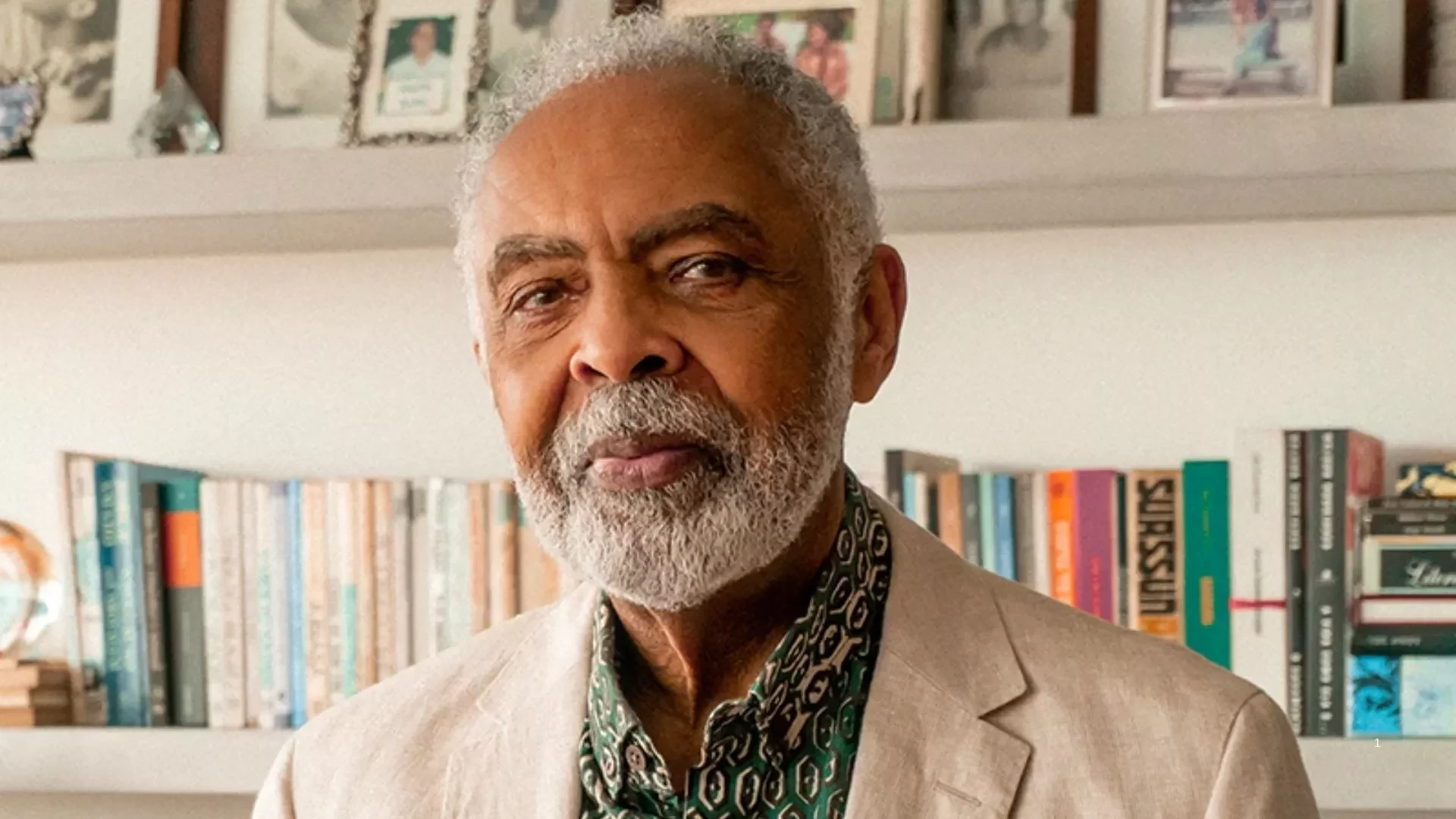 Famosos que se assumiram LGBTQ+ de forma tardia; o último vai te impressionar - imagem 133066