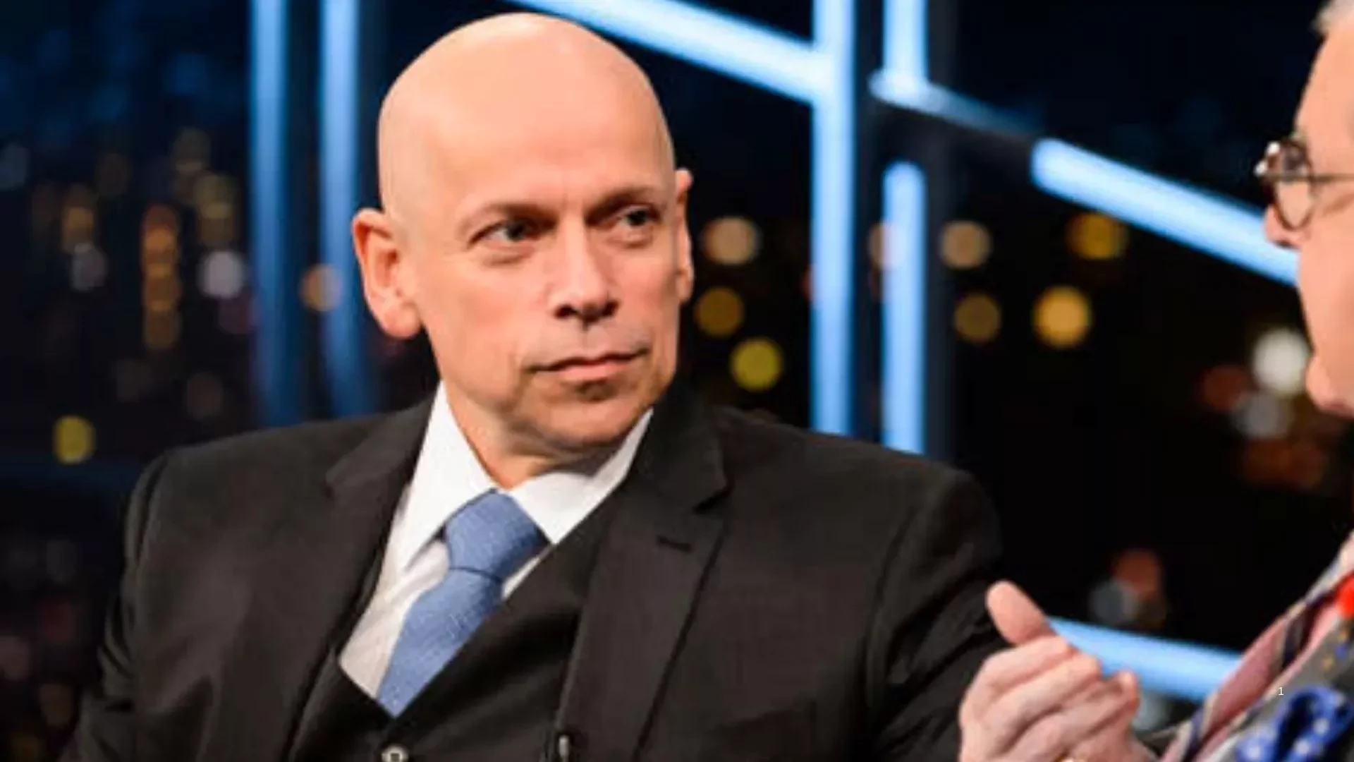 Famosos que se assumiram LGBTQ+ de forma tardia; o último vai te impressionar - imagem 133063