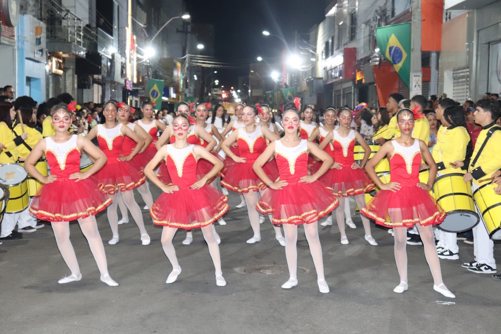 Desfile Cívico de 7 de Setembro reúne multidão em São Raimundo Nonato - Imagem 6