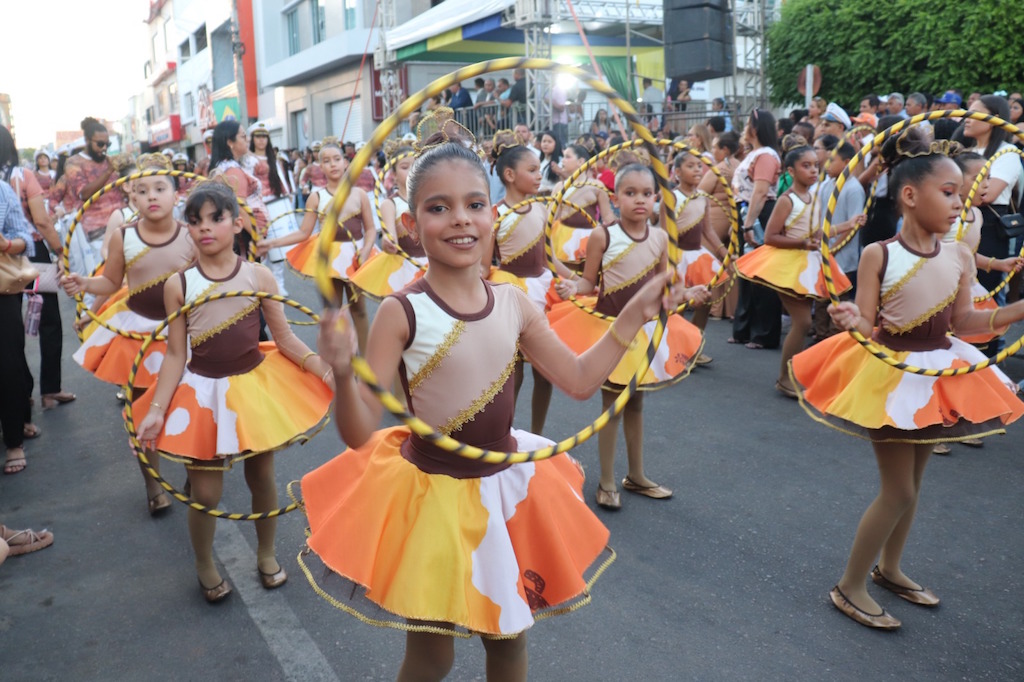 Desfile Cívico de 7 de Setembro reúne multidão em São Raimundo Nonato - Imagem 8