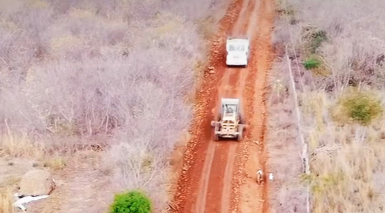 Prefeitura de São José do Divino realiza melhorias nas estradas vicinais do município