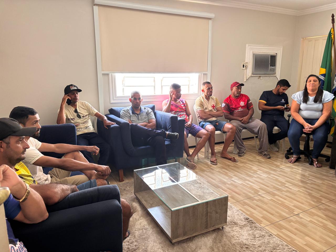 Prefeitura realiza reunião técnica da V Copa Francisco Santos de Futebol Amador - Imagem 2