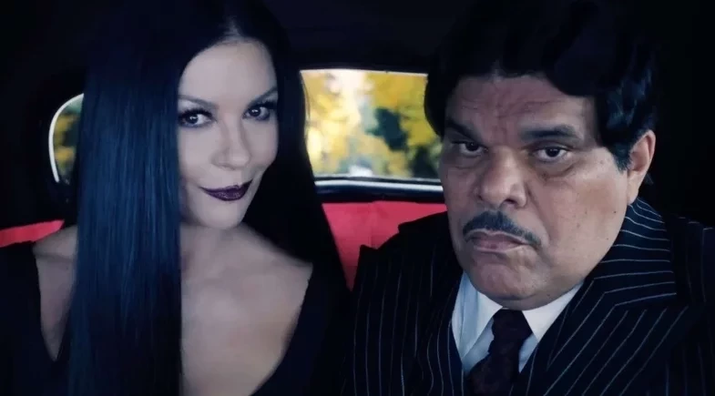 Atriz de ‘Wandinha’ é detonada por declaração controversa sobre fã de 12 anos