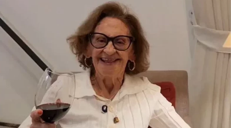 Laura Cardoso comemora 98 anos e ganha homenagens: ‘História da nossa arte’