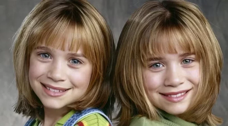 Mary-Kate e Ashley Olsen fazem rara aparição juntas durante festa