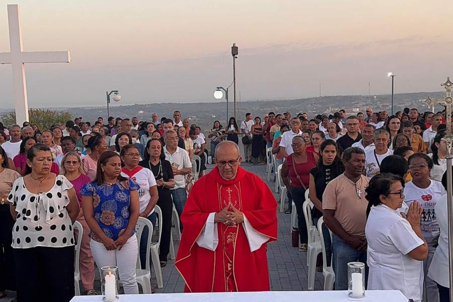 Regeneração celebra a Exaltação da Santa Cruz no Mirante do Morro da Cruz - Imagem 4