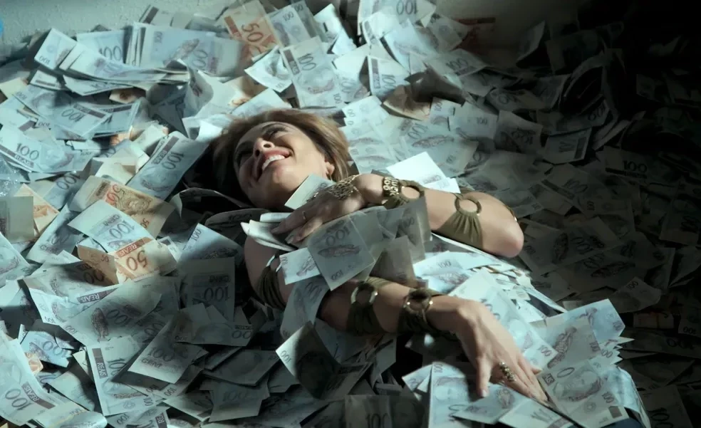 Dinheiro extra à vista? 4 signos podem ganhar aumento salarial neste mês