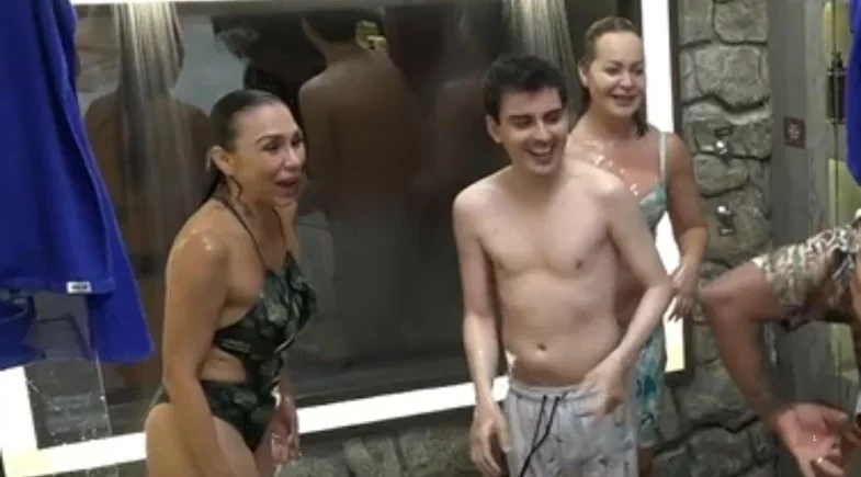 Dudu Camargo em 'A Fazenda 17' causa alvoroço nas redes sociais; veja reações!