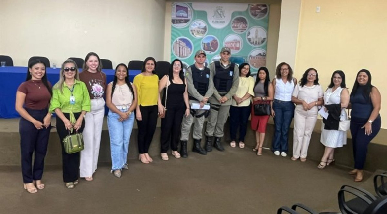 Assistência Social de Floriano realiza encontro sobre Escuta Especializada de crianças e adolescentes