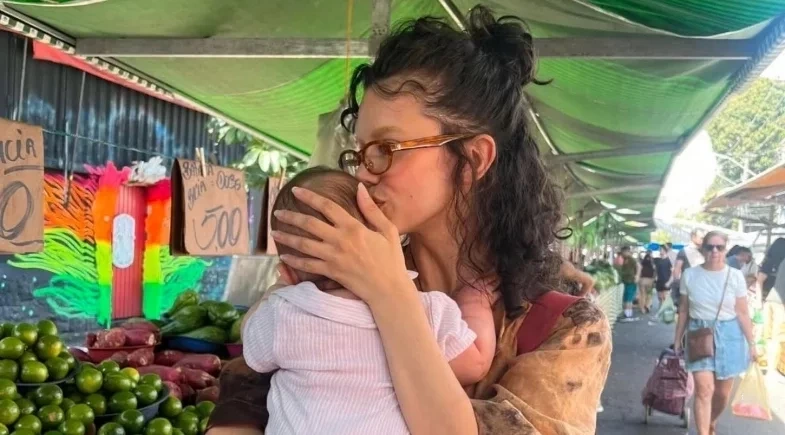 Manu Gavassi faz desabafo sobre críticas ao corpo após se tornar mãe