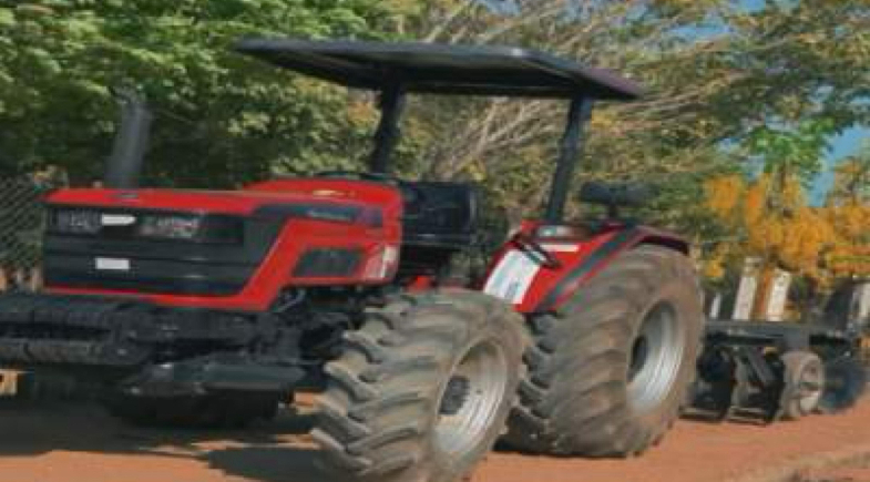  Prefeitura de Bom Jesus realiza entrega de trator para o fortalecimento da agricultura familiar
