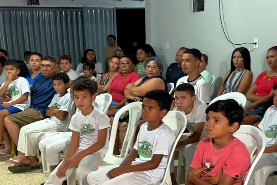 Grupo de capoeira recebe novos uniformes em Nossa Senhora de Nazaré  - Imagem 1