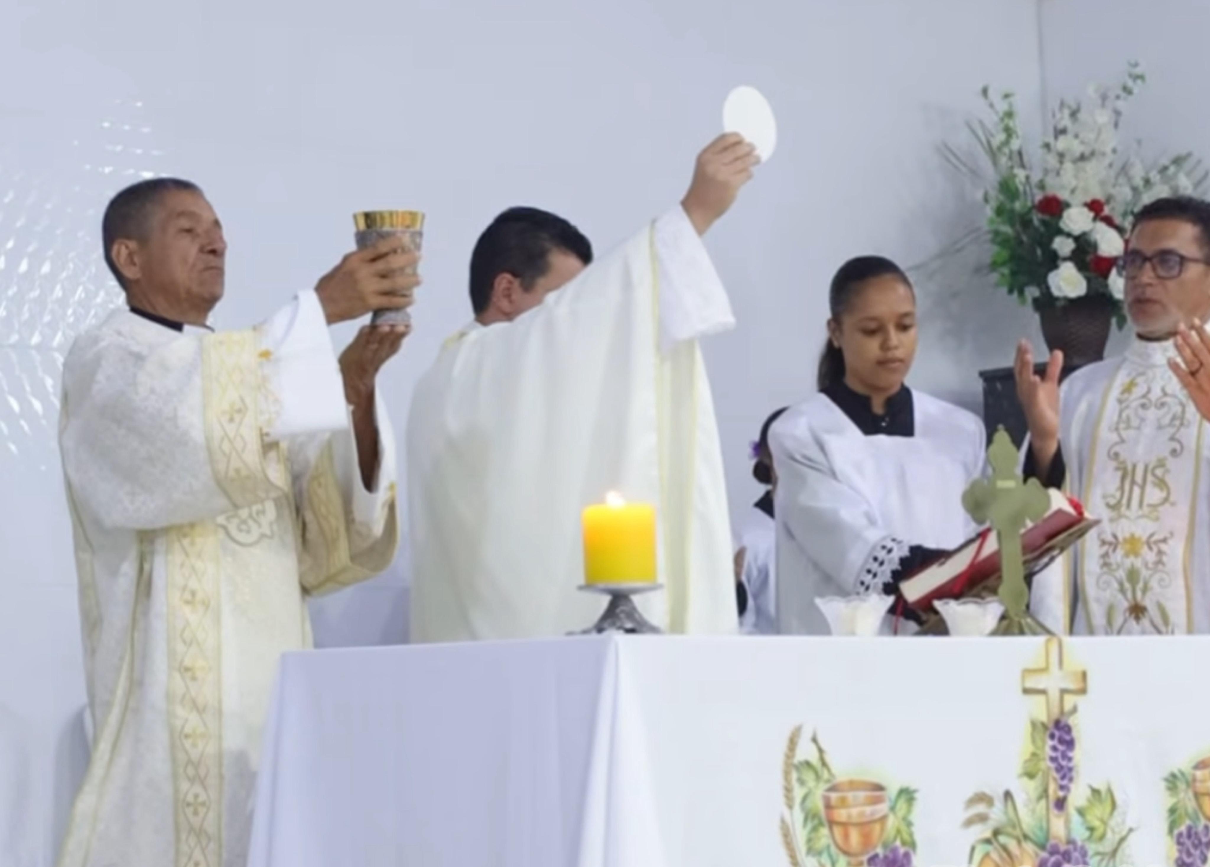 Avelino Lopes celebra segunda noite de Festejo de Nossa Senhora das Mercês - Imagem 1